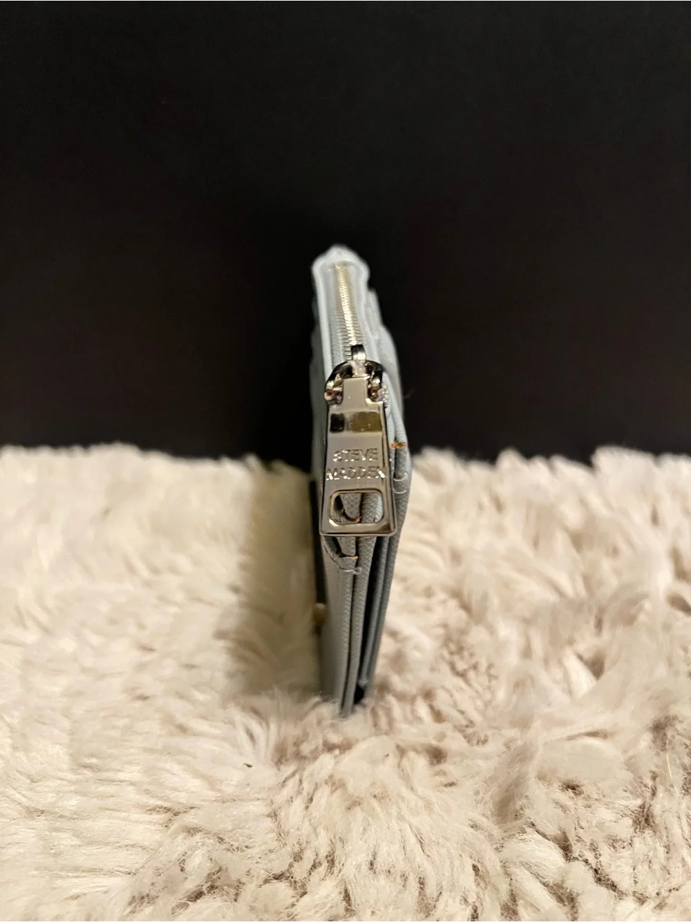 Steve Madden Brayden Pale Blue Card & Key Holder with Zip